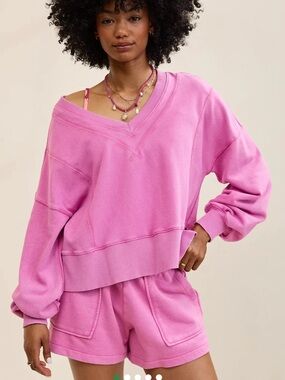 Aerie Go-To V Neck Sweatshirt in Hot Fuschia